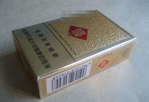 外烟发霉正常吗图片